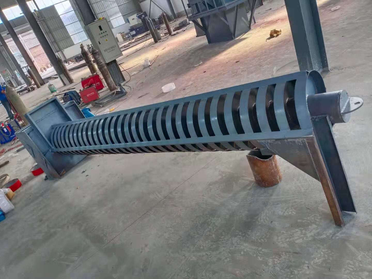 垂直提升机生产完成，试机发货