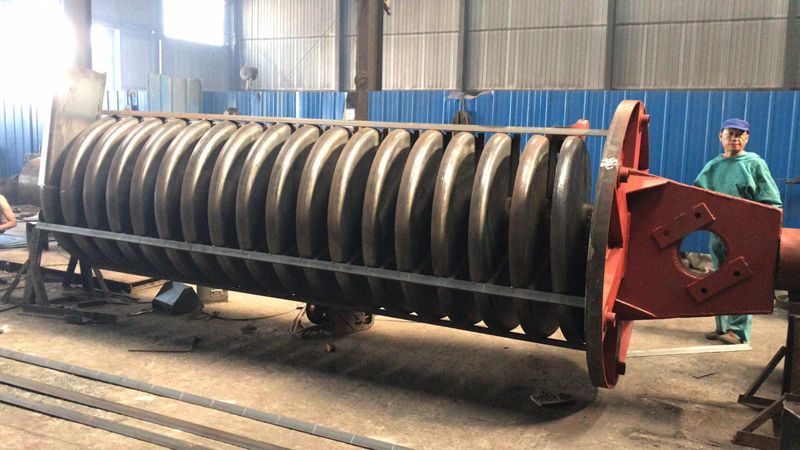 直径1米，总高5米垂直提升机生产接近尾声