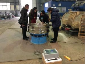 超声波振动筛客户现场试机